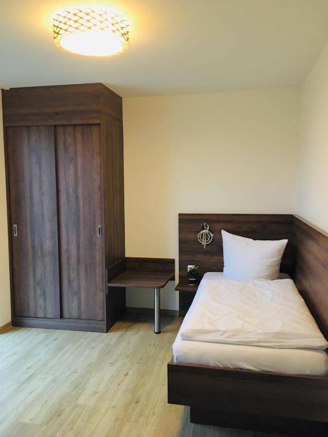 Pension Seecafe Zarrentin am Schaalsee Buitenkant foto