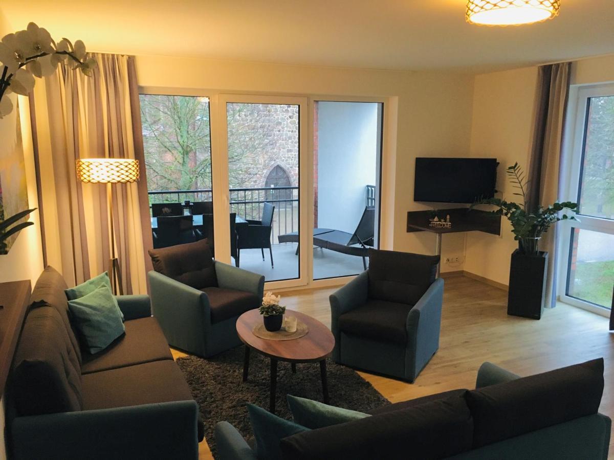 Pension Seecafe Zarrentin am Schaalsee Buitenkant foto